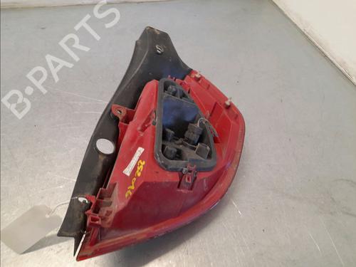 Used Left taillight RENAULT CLIO III (BR0/1, CR0/1) 1.5 dCi (C/BR0G, C/BR1G) (68 hp) 32277358