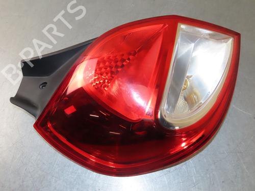 Venstre baglygte RENAULT CLIO III (BR0/1, CR0/1) 1.5 dCi (BR17, CR17) (86 hp) 31056106