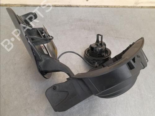 Fuel flap PEUGEOT 308 SW II (LC_, LJ_, LR_, LX_, L4_) 2.0 BlueHDi 150 | BP14944478C131