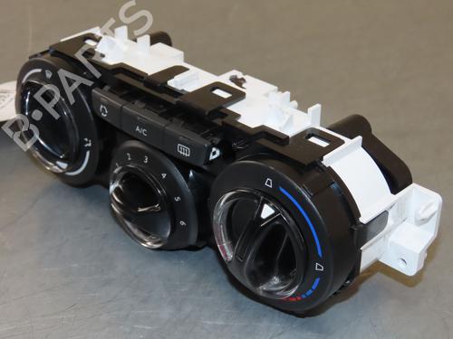 Used Climate control PEUGEOT 208 I (CA_, CC_) 1.2 PureTech 82 (82 hp) 29846458