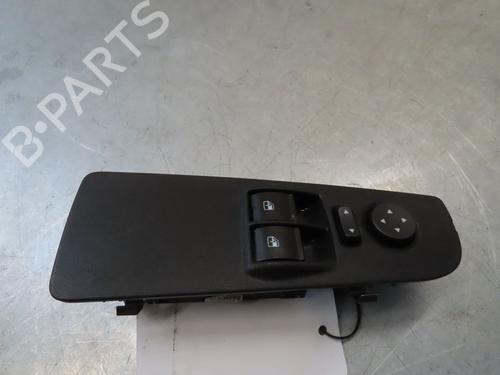 Used Left front window switch Left front window switch FIAT GRANDE PUNTO (199_) 1.4 (199AXB11, 199AXB1A, 199BXB1A, 199AXL1A) (77 hp) 36486921 36486921