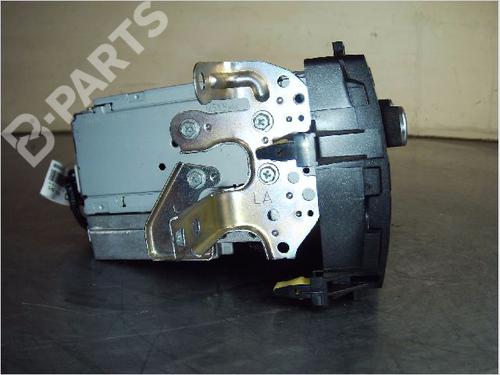 Radio TOYOTA AURIS (_E18_) 1.3 Dual-VVTi (NRE180_, NRE180R) | BP10419591E6 
