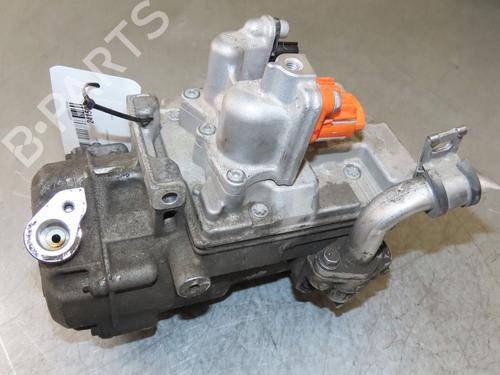 Used AC compressor RENAULT TWINGO III (BCM_, BCA_) Z.E: (BCA1) (82 hp) 33007835