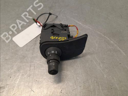 Used Headlight switch Headlight switch RENAULT CLIO III (BR0/1, CR0/1) 1.5 dCi (C/BR0G, C/BR1G) (68 hp) 33680632 33680632
