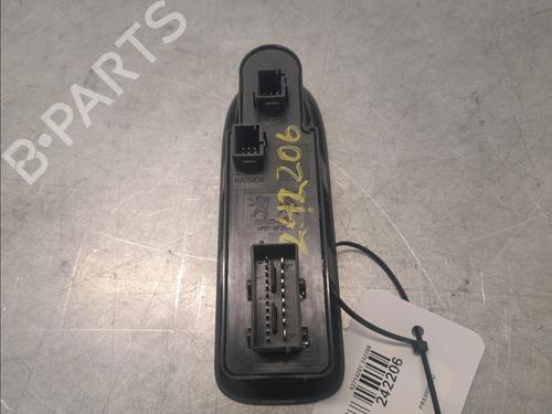 Left front window switch CITROËN C3 II (SC_) 1.2 VTi 82 | BP29985859I27