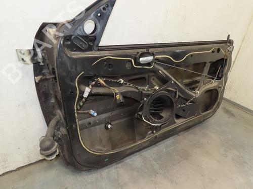 Used Right front door Right front door 36790945 36790945