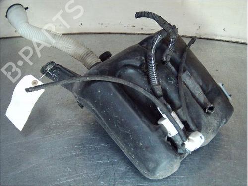 Used Windscreen washer tank CITROËN C4 Coupe (LA_) 2.0 HDi (136 hp) 9410437