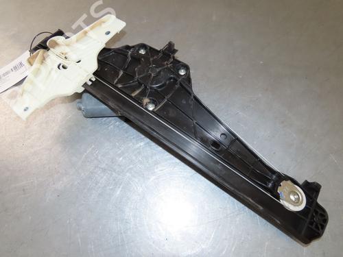 Used Rear left window mechanism PEUGEOT 3008 II SUV (MC_, MR_, MJ_, M4_) 1.2 THP/ PureTech 130 (MRHNSM, MRHNSU, MRHNSJ, MRHNYW,... (131 hp) 25777698