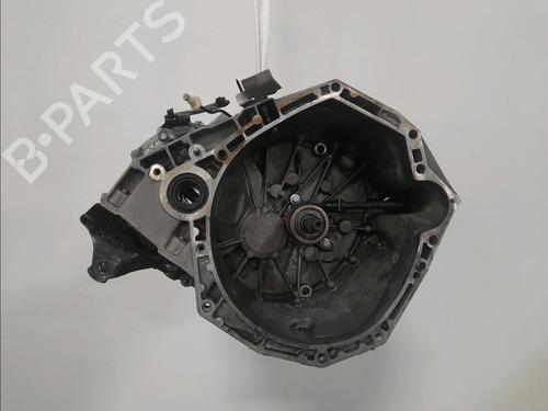 Used Gearbox Gearbox RENAULT CAPTUR I (J5_, H5_) 1.5 dCi 110 (110 hp) 40025571 40025571