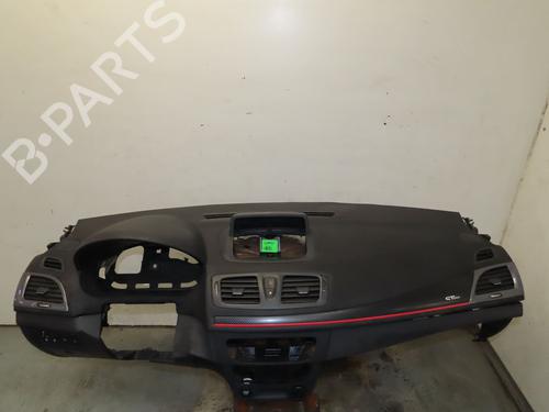 Dashboard RENAULT MEGANE III Grandtour (KZ0/1) 1.5 dCi (KZ09, KZ0D, KZ1G, KZ29, KZ14, KZ1W, KZ10, KZ1F,... | BP31151582C46 