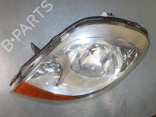 Used Left headlight RENAULT TRAFIC II Van (FL) 2.0 dCi 90 (FL0H, FL00, FL01, FL0M, FL0P, FL0S) (90 hp) 30138829