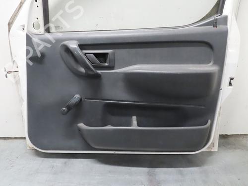 Right front door CITROËN BERLINGO / BERLINGO FIRST Box Body/MPV (M_) 1.9 D 70 (MBWJZ, MCWJZ) | BP22367068C3 