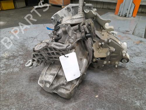 gearbox-fiat-tipo-hatchback-356_-357_-2016-25150662 main image
