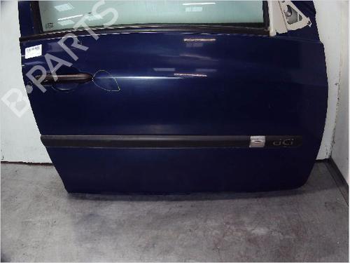 Used Right front door RENAULT CLIO III (BR0/1, CR0/1) 1.5 dCi (C/BR0G, C/BR1G) (68 hp) 10990361