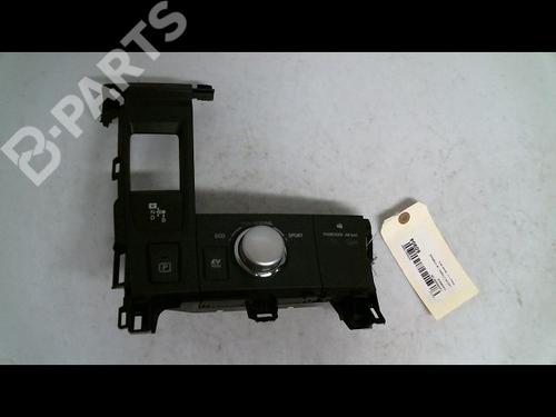 armrest-center-console-lexus-ct-zwa10_-200h-zwa10_-5891076012c0-2010-9560318 main image