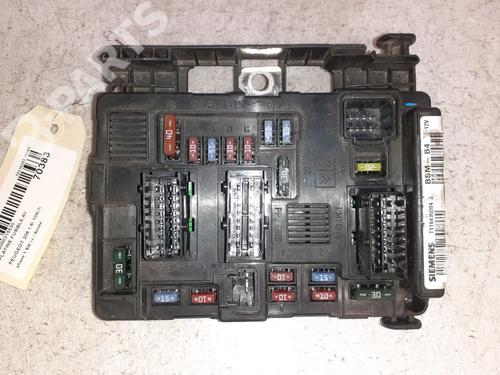 fuse-box-peugeot-206-sw-2ek-16-16v-2002-10332628 main image