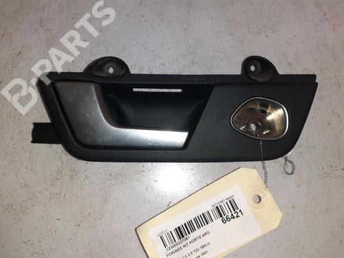 Used Rear left interior door handle Rear left interior door handle AUDI A4 B6 (8E2) 2.5 TDI quattro (180 hp) 9569265 9569265