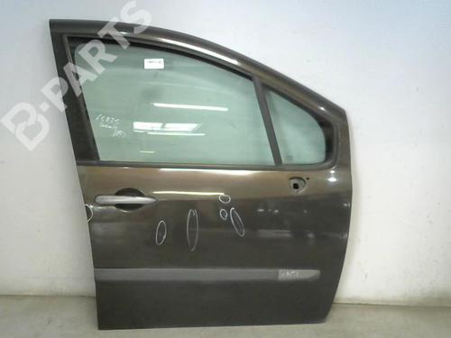 Used Right front door Right front door RENAULT MODUS / GRAND MODUS (F/JP0_) 1.5 dCi (FP0D, JP0D) (82 hp) 9566413 9566413