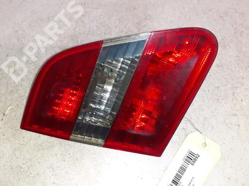 Used Left tailgate light Left tailgate light MERCEDES-BENZ B-CLASS Sports Tourer (W245) B 180 CDI (245.207) (109 hp) 10077724 10077724