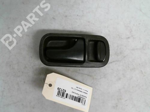 Used Front right interior door handle Front right interior door handle NISSAN TERRANO II (R20) 2.7 TDi 4WD (125 hp) 9561645 9561645