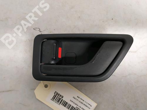 Used Front left interior door handle Front left interior door handle HYUNDAI GETZ (TB) 1.5 CRDi (88 hp) 9564884 9564884