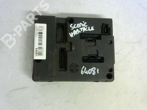 Used Fuse box Fuse box RENAULT SCÉNIC I MPV (JA0/1_, FA0_) 1.9 dTi (JA0N) (98 hp) 9565263 9565263