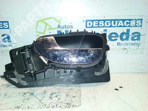 Used Front left interior door handle PEUGEOT 307 SW (3H) [2002-2009]  3213810