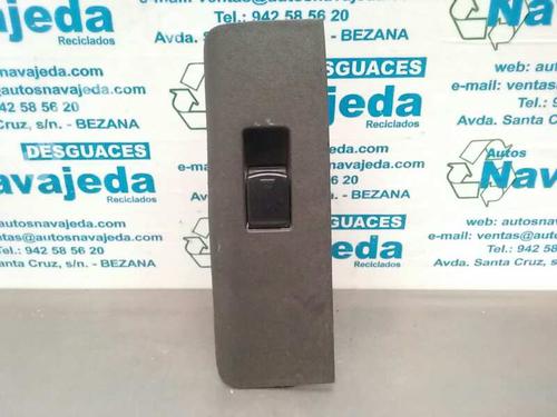 Used Right rear window switch NISSAN NAVARA NP300 (D40) 2.5 dCi 4WD (D40TT, D40T, D40M, D40BB) (190 hp) 1341605