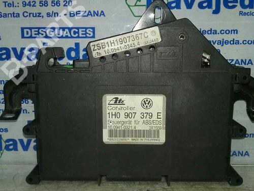 Used Engine control unit (ECU) VW GOLF III (1H1) [1989-1998]  436499