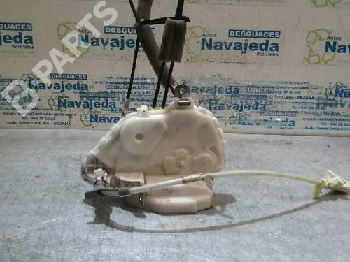 Used Front left lock HONDA CIVIC VIII Hatchback (FN, FK) 2.2 CTDi (FK3) (140 hp) 1210603