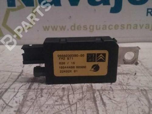 Used Electronic module CITROËN C4 II (NC_) [2009-2025]  369653