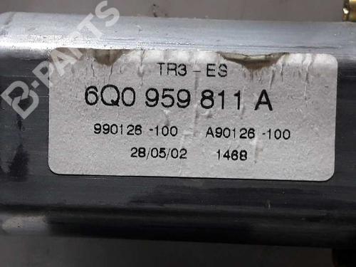 Rudehejsemotor bagstkærm venstre SEAT IBIZA III (6L1) 1.9 TDI | BP2819782E23 