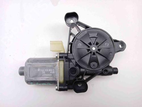 Left front window motor VW TOURAN (5T1) | BP38749962E21 - Image 3