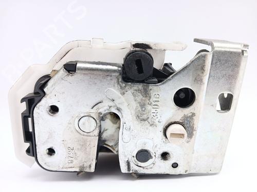 rear-right-lock-fiat-tipo-hatchback-356_-357_-2016-29396937 main image
