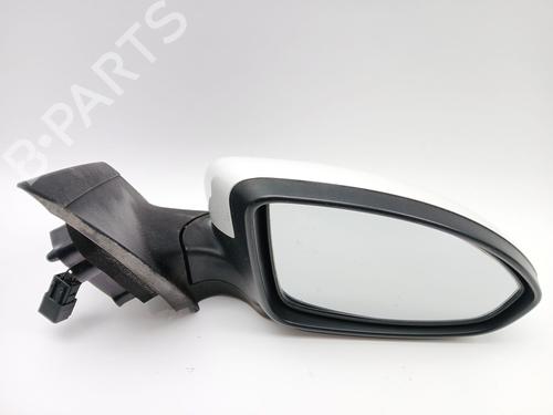 Used Right mirror CHEVROLET CRUZE Hatchback (J305) [2010-2025]  30909411