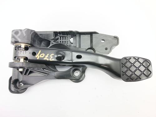 Used Break pedal Break pedal VW POLO VI (AW1, BZ1, AE1) 1.0 TSI (95 hp) 22316870 22316870