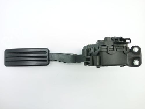 pedal-dacia-duster-hs_-2010-2011-2012-2013-2014-2015-2016-2017-2018-24683823 main image