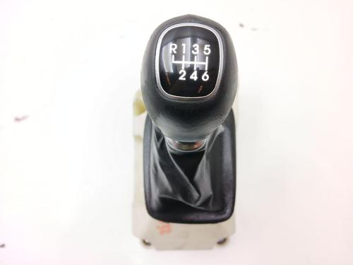 Gear lever KIA CARENS IV 1.7 CRDi | BP28607863M90 - Image 2
