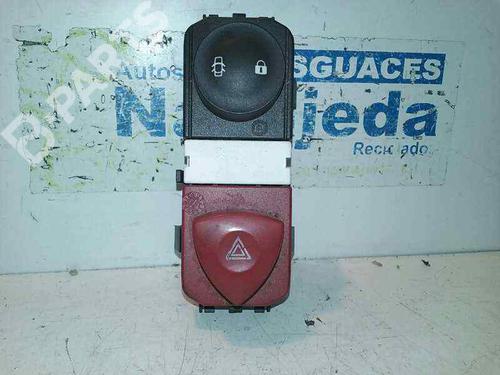 Used Warning switch RENAULT MEGANE II (BM0/1_, CM0/1_) [2001-2012]  4384210