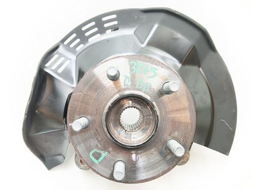 Used Right front steering knuckle TOYOTA COROLLA Hatchback (_E21_, _EA1_, _EH1_) 1.8 Hybrid (ZWE211, ZWE219) (122 hp) 25132457
