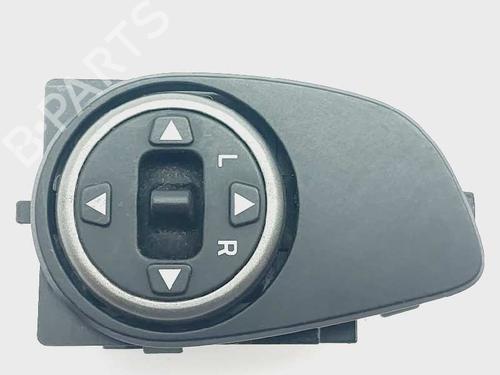 Used Mirror switch Mirror switch HYUNDAI i20 ACTIVE (IB, GB) [2015-2021] 20685589 20685589