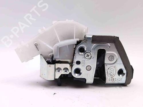 rear-left-lock-toyota-c-hr-_x1_-2016-38175563 main image