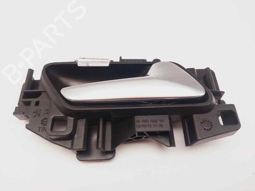 Used Rear right interior door handle Rear right interior door handle PEUGEOT 308 II (LB_, LP_, LW_, LH_, L3_) 1.6 HDi / BlueHDi 115 (115 hp) 3213804 3213804