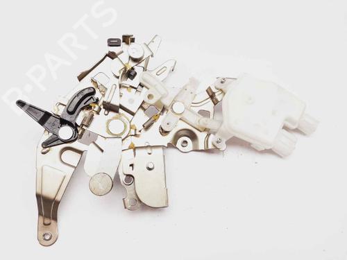 Rear left lock NISSAN NV200 / EVALIA Bus  | BP2502421C100 