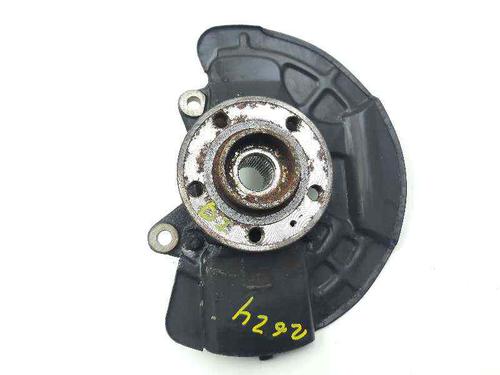 Mangueta delantera izquierda VOLVO XC90 I (275) D5 AWD (185 hp) 8936770