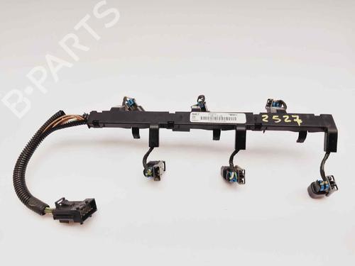 Used Injection rail Injection rail CHEVROLET CAPTIVA (C100, C140) 3.2 4WD (230 hp) 15557183 15557183