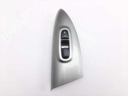 Used Right front window switch Right front window switch NISSAN JUKE (F15) 1.5 dCi (110 hp) 20681679 20681679