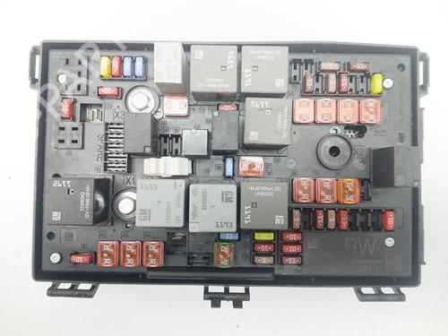 Used Fuse box OPEL ASTRA J (P10) [2009-2016]  29452062