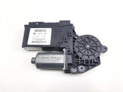 Used Right rear window motor VW TOUAREG (7LA, 7L6, 7L7) 2.5 R5 TDI (174 hp) 20681245