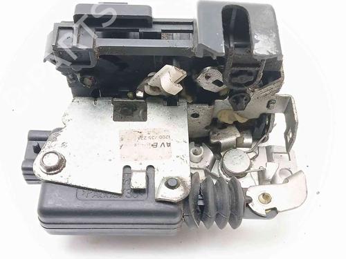 front-right-lock-dacia-duster-hs_-2010-2011-2012-2013-2014-2015-2016-2017-2018-39890301 main image